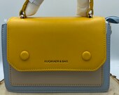 Gorgeous small shoulder bag Two straps one for casual and one for formal event