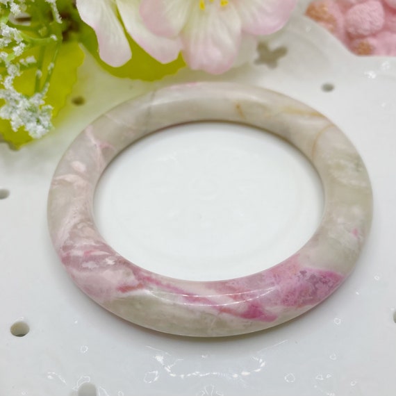 ピンクホワイトロードナイトバングル 本物の天然ロードナイト - Etsy 日本