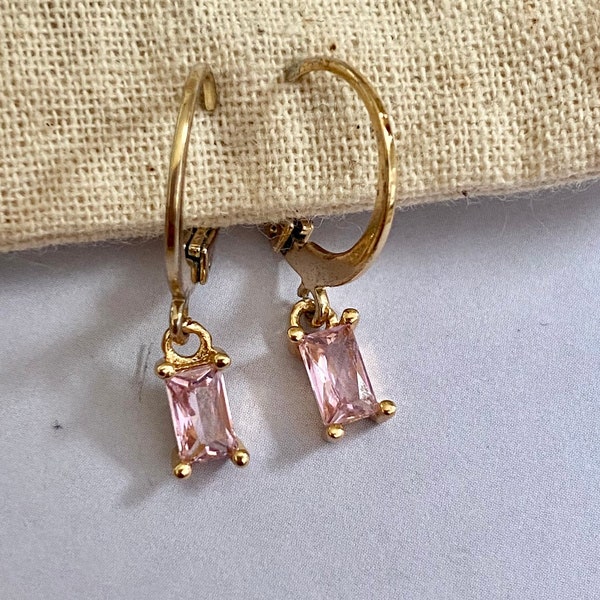 Gold-plated huggie hoop earrings pendant with small, pink crystal stone pendant / small hoop earrings gemstone pendant / gift for girlfriend