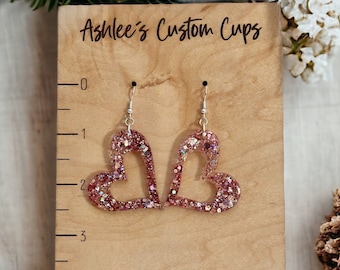 Valentines Day earrings, glitter heart earring, rose gold earring, resin dangle earring, valentines jewelry, gift for Valentine’s Day