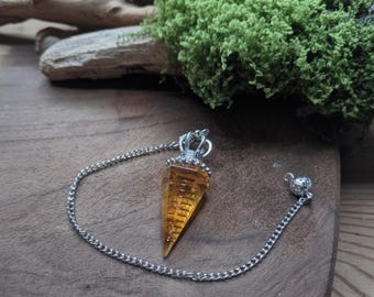 Handcrafted citrine pendulum – your companion for clarity and abundance