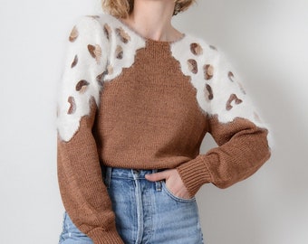 Vintage 80s Angora Leopard Novelty Knit Sweater // S-M