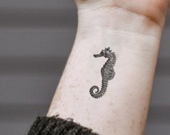 Featured image of post Seahorse Tattoo Color 9 colorful seahorse tattoos meaning designs and ideas