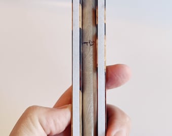 Rotolo della Mezuzah Kosher: pergamena scritta a mano, 3 pollici, prodotta in Israele. Custodia non inclusa.