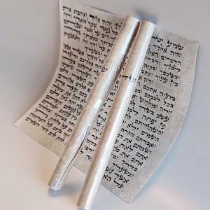 Koschere Mesusa Schriftrolle. Beste Qualität. Handgeschrieben von einem Rabbiner.100% koscheres Pergamentpapier.