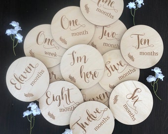 Baby Milestone Signs, Monthly Milestone Markers, Set of 14 tiles, 4 inch Wood Circles, Baby Photo prop, Baby Shower Gift, Laser engraved
