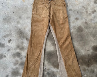 Pantaloni in velluto a coste modello svasato/a zampa di elefante, marca giapponese, pronuncia Que, W31 L31.