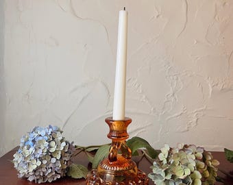 Candelabro de vidrio ámbar Westmoreland hecho a mano, diseño dórico