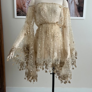 Celeste (mini-robe) Mini-robe Celestial en tulle à sequins | Robe de festival étoile lune | Minirobe bohème scintillante | Ensemble Coachella | Robe Rave
