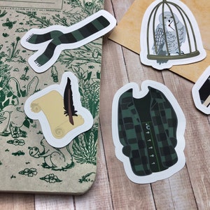 Paquete de trajes verdes / pegatinas inspirado en magos de regreso a la escuela