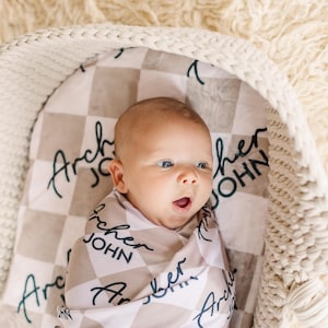 Prénom de lange pour bébé, Prénom pour nouveau-né, Prénom personnalisé pour emmailloter, Couverture d'hôpital, Couverture avec prénom pour garçon, Couverture pour bébé à carreaux