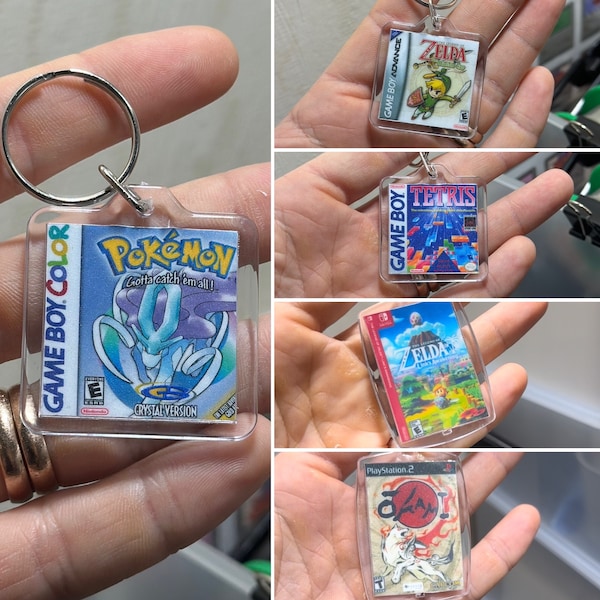 Custom game cart/box keychains - Gameboy, PlayStation, Nintendo Switch and more