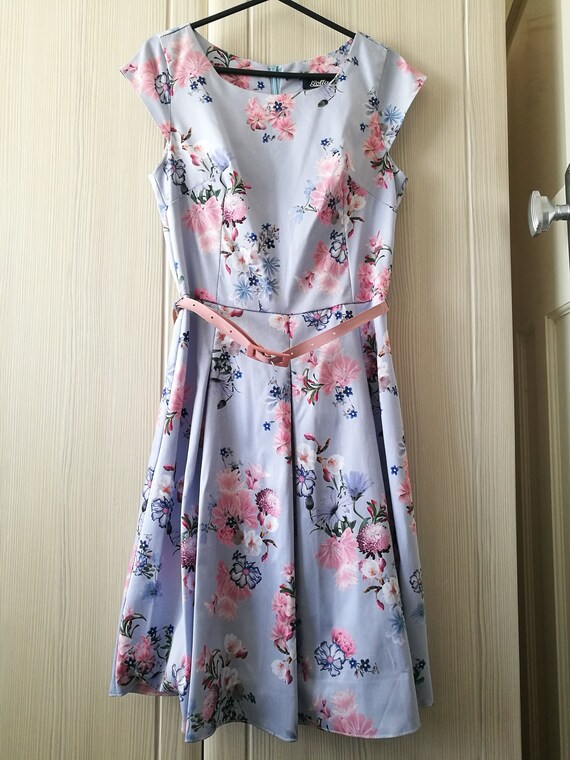 50s Style Tea Dress in Lilac with Floral Pattern … - image 1