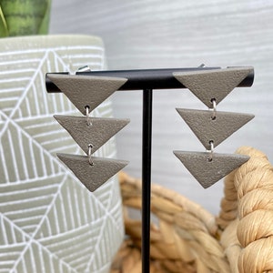 Arrow Earrings, Gray Earrings, Everyday Clay Earrings, Unique Jewelry For Women Handmade, Triangle Earrings, Gift For Her Best Friend