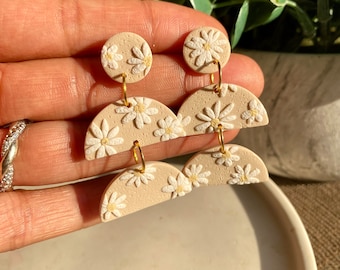 Floral Daisy Earrings, Floral Polymer Clay Jewelry, Clay Earrings, Unique Flower Statement Jewelry, Beautiful Birthday Gift For Her