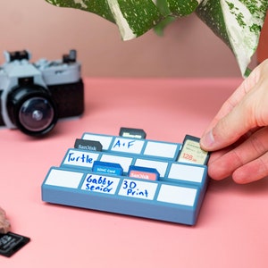 Porte-cartes SD avec étiquettes | Imprimé en 3D | 12 emplacements pour cartes | Organisateur | Cadeau photographe | Porte-cartes mémoire | Accessoire de bureau