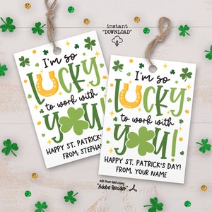 Happy St. Patrick's Day afdrukbare cadeaukaartjes, Lucky To Work With You cadeaukaartje collega, personeel bedankt St Pattys Day bedankkaartje collega