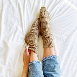 Hibernal DK Socks ~ Easy, beginner-friendly thick sock knitting pattern