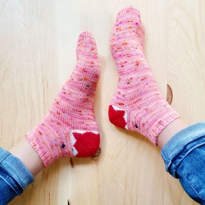 Feet Teeth Socks Beginner Colorwork Sock Knitting Pattern Easy Sock Knitting Pattern Halloween Sock Knitting Pattern image 7