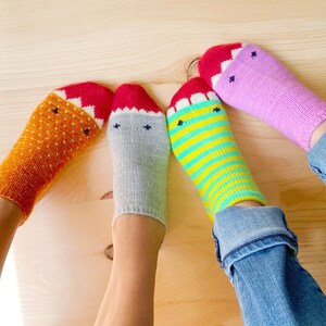 Feet Teeth Socks Beginner Colorwork Sock Knitting Pattern Easy Sock Knitting Pattern Halloween Sock Knitting Pattern image 6