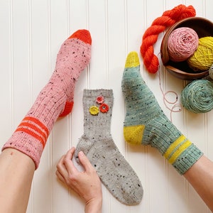 Easy Ribbed Socks Knitting Pattern ~ Totally Rad Ribbed Socks - Etsy