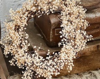 The baby’s breathe wreath