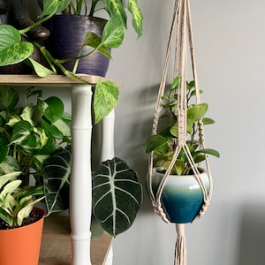 Macrame Plant Hanger – Minimalist Simple Boho Cotton Hanging Planter, Gift for Plant Lover, Eco-Friendly, Multiple Colors