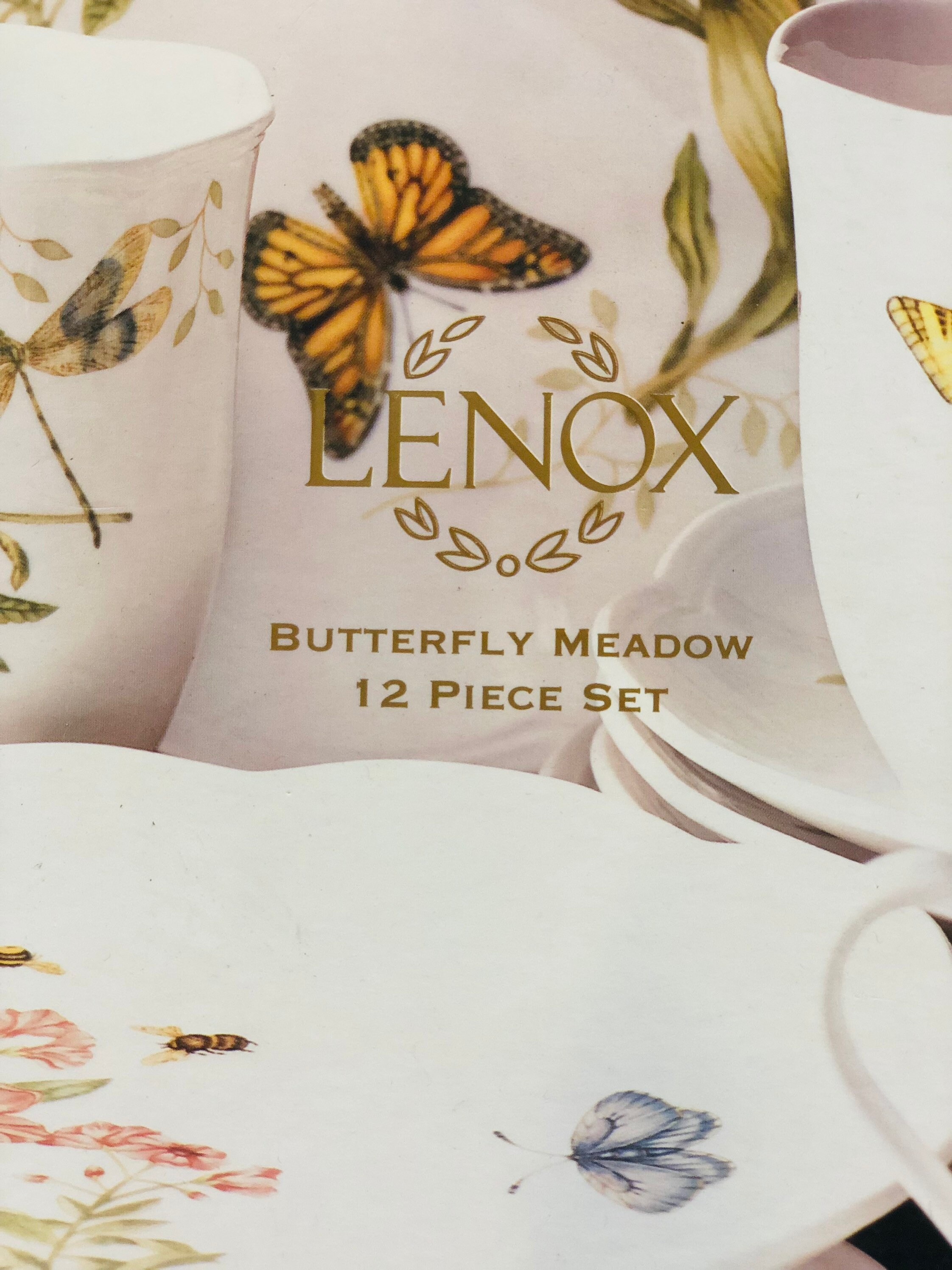 Beautiful Lenox 12 Pieces Butterfly Meadow Fine China Dinnerware