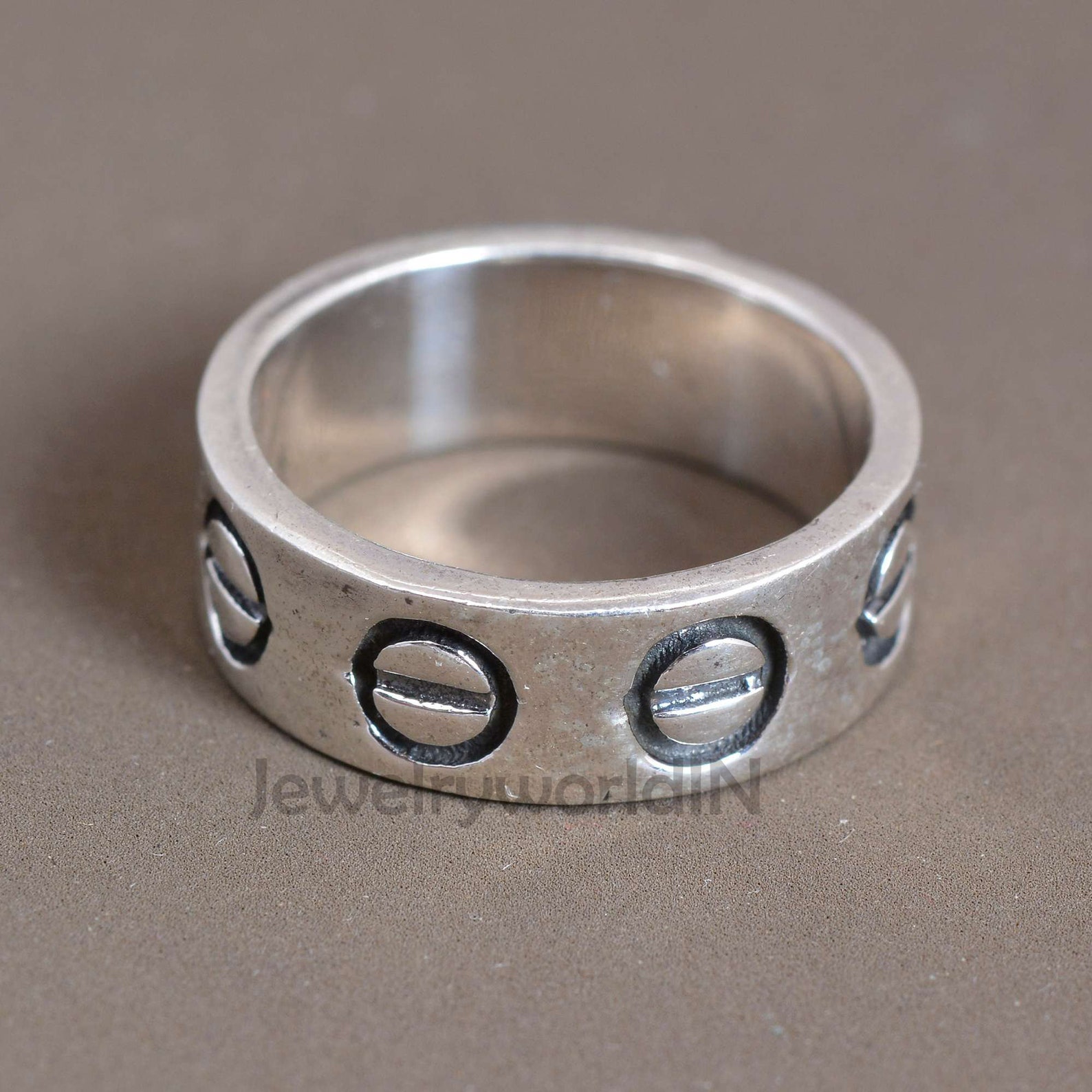 cartier love screw ring