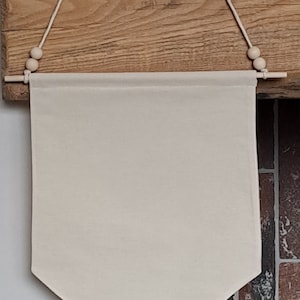 Blank Pennant Banner/Flag in natural calico with macrame rope and beads, to display your badges or decorate yourself, 5 x Sizes.