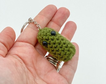 Dill-ightful Crochet Pickle Keychain with 'You're a Big Dill' Tag – Fun and Functional Accessory!