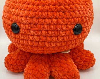 Jumbo Crochet Octopus Plushie - The Ultimate Gift for Kids and Ocean Enthusiasts, Perfect for Hugs and Playtime!