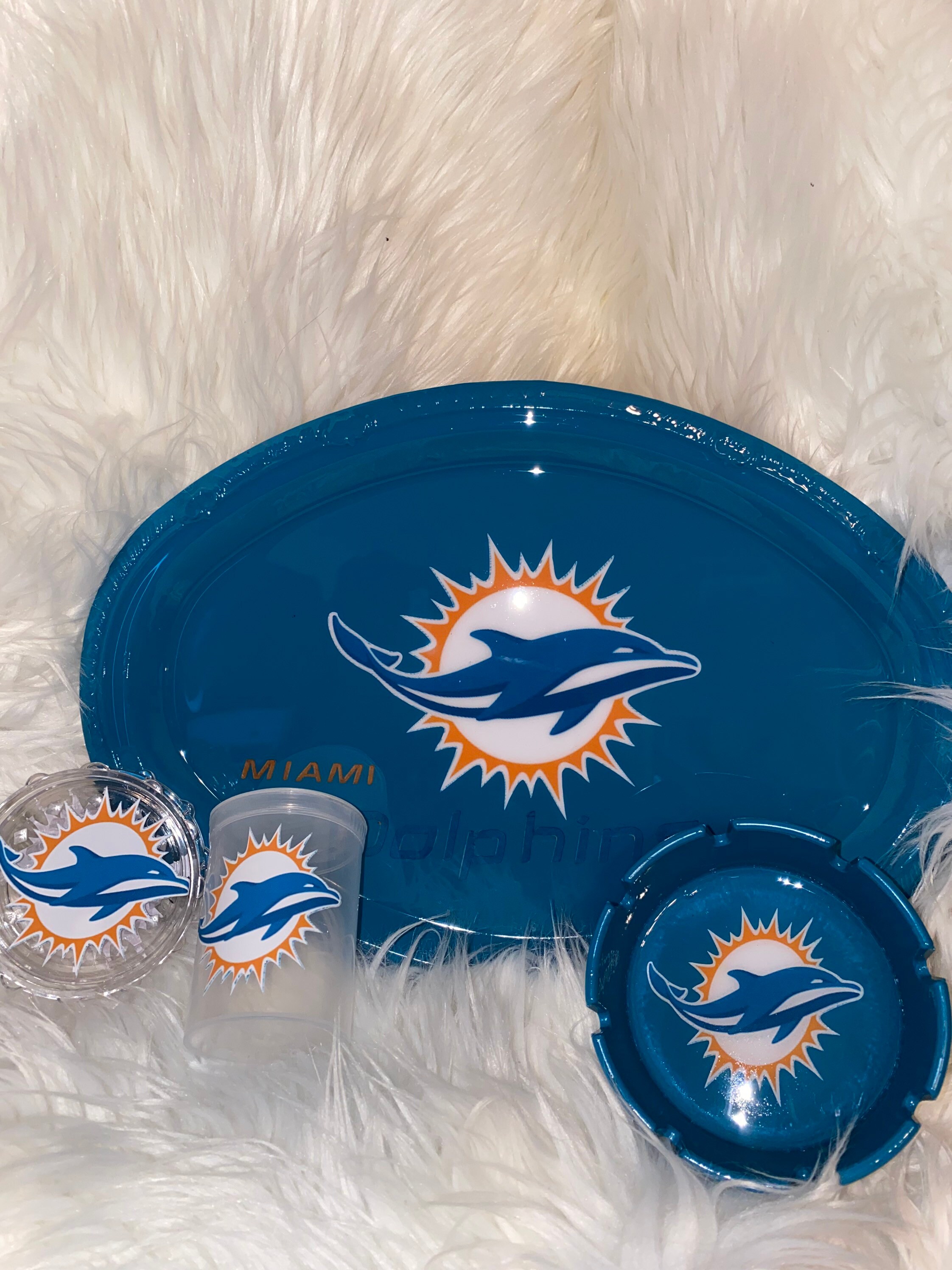  Miami Dolphins Legends and The Islands of the  Bahamas Ink Exclusive Partnership