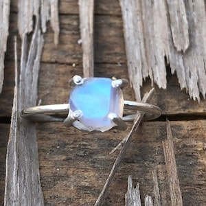 Natural Raw Moonstone Silver Ring, Natural Rainbow Moonstone Rough Ring, Birthstone Ring, 925 Silver Ring, Minimalist Ring, Gift for Mother
