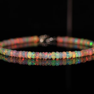 Armband med naturligt eldopal, ovalt berlockarmband, armband med eldopalpärlor, armband med vitt opal, armband med AAA etiopiskt opal.