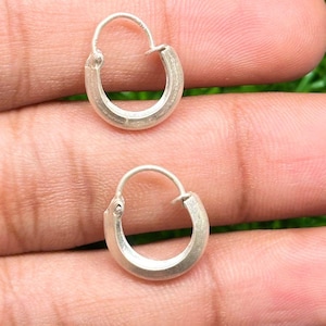Brincos Chunky Hoops de Prata, Brincos Chunky Hoops Modern Hollow Hoops, Brincos de Aço Inoxidável Banhados a Prata, À Prova D'água e Hipoalergênicos