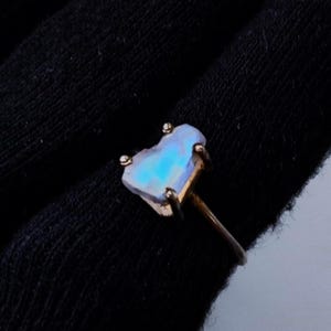 Raw Moonstone Ring, Natural Rainbow Moonstone Rough Ring, Raw Stone Ring, Birthstone Ring, 925 Silver Ring, Minimalist Ring, Gift for Mother
