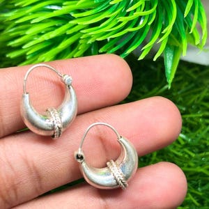 Brincos Chunky Hoops de Prata, Brincos Chunky Hoops Modern Hollow Hoops, Brincos de Aço Inoxidável Banhados a Prata, À Prova D'água e Hipoalergênicos