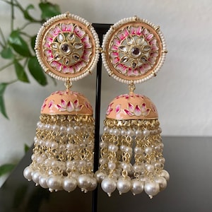 Peach Meenakari Kundan Jhumka/Indian earrings/Pakistani earrings/Bollywood earrings/Pink pearl Earrings/Punjabi jhumki