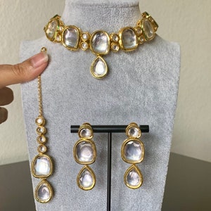 Gold Kundan Choker/kundan jewelry set/Indian Jewelry/Choker set/Pakistani Jewelry/Bollywood Earrings set/ Pearl Necklace