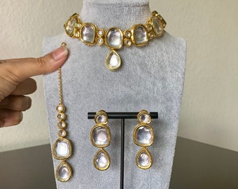 Gold Polki Kundan Choker Set: Indian Bridal Jewelry with Maang Tikka
