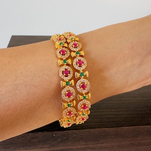 Ruby Green Kundan Bangles, Indian Bridal Jewelry - Set of 2,Size 2.8