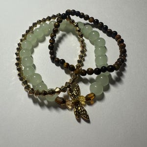 Stapel kralenarmbanden