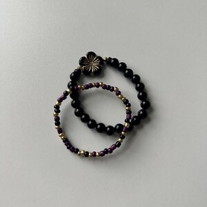 Stapel kralenarmbanden