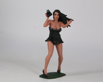 scale 1/18, 1/24 Female GIRL figure scale painted/unpainted Z294-4683 scale 1/18, 1/24 Female GIRL figure scale painted/unpainted Z294-4683