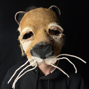 Flussotter Maske: Handgefertigte Fischotter Maske für Erwachsene