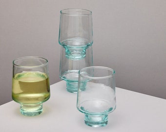 Hohes Weinglas-Set - handgefertigtes recyceltes Trinkglas