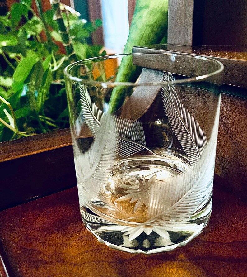 Spring Home Barware Crystal Whiskey Glass Feather Design Handcrafted Barware Outdoorsman ...