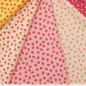 LITTLE STRAWBERRY GENERATION - Strawberries - Curated Fat Quarter Bundle - 5 Fabrics - by Atsuko Matsuyama - Yuwa