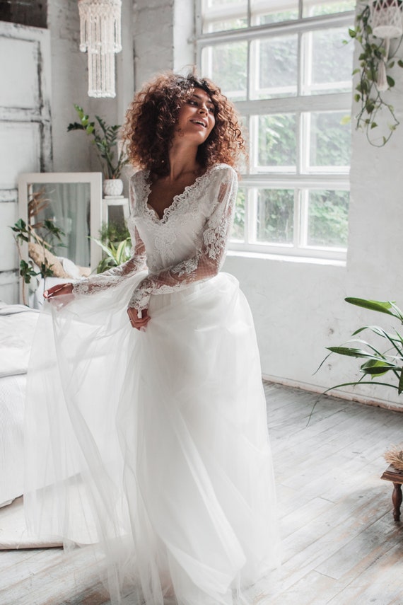 Check out these 21 Ridiculously Stunning Long Sleeved Wedding